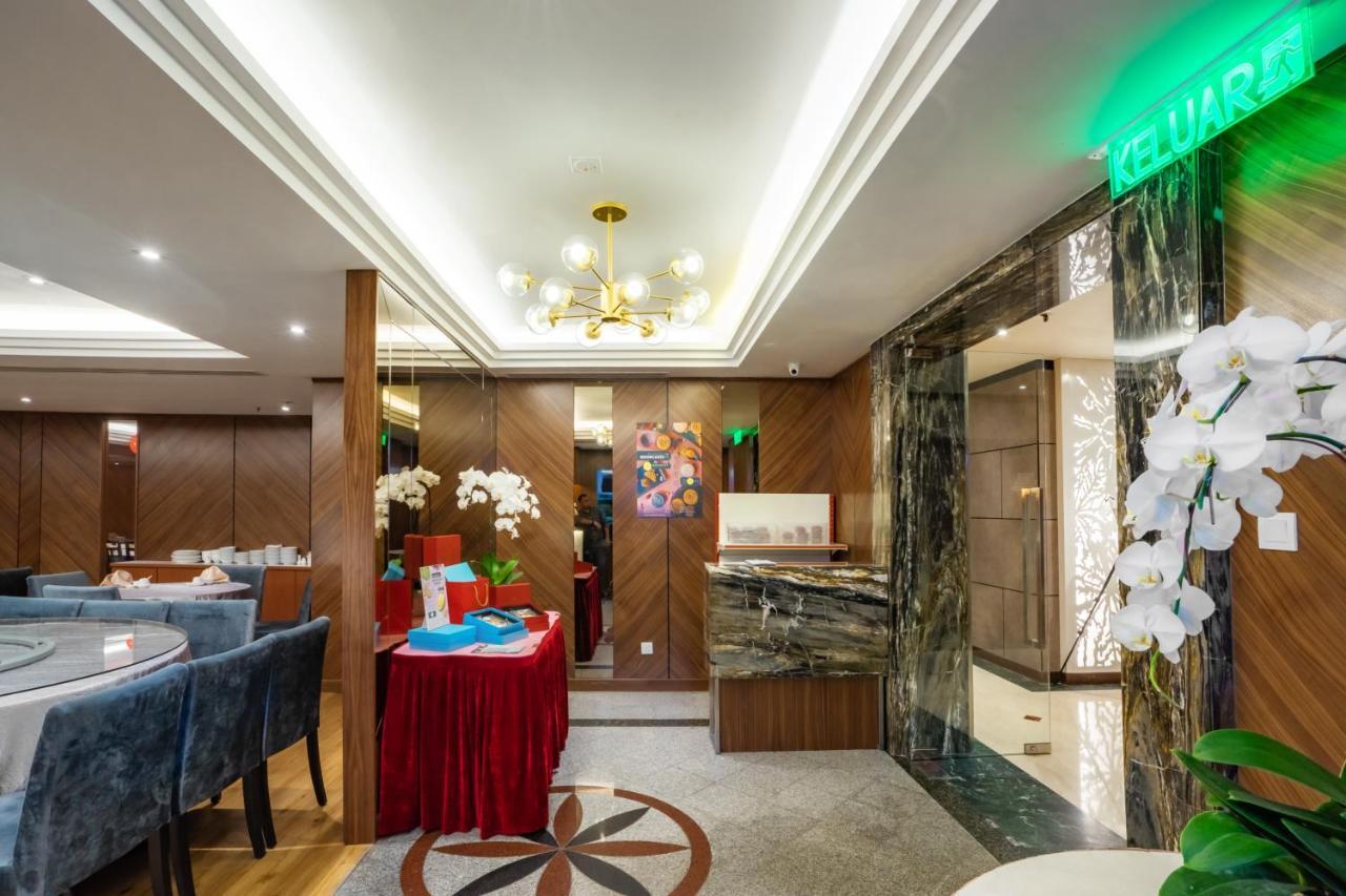 Crystal Crown Hotel Petaling Jaya Exterior photo