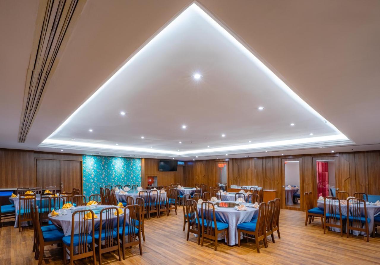 Crystal Crown Hotel Petaling Jaya Exterior photo